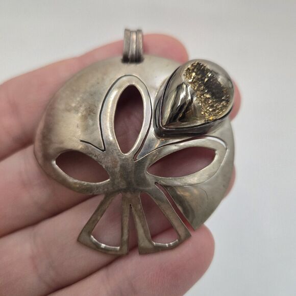 Vintage Large Sand Dollar 925 Sterling Silver Geode Stone Artisan Pendant Signed - Picture 1 of 5